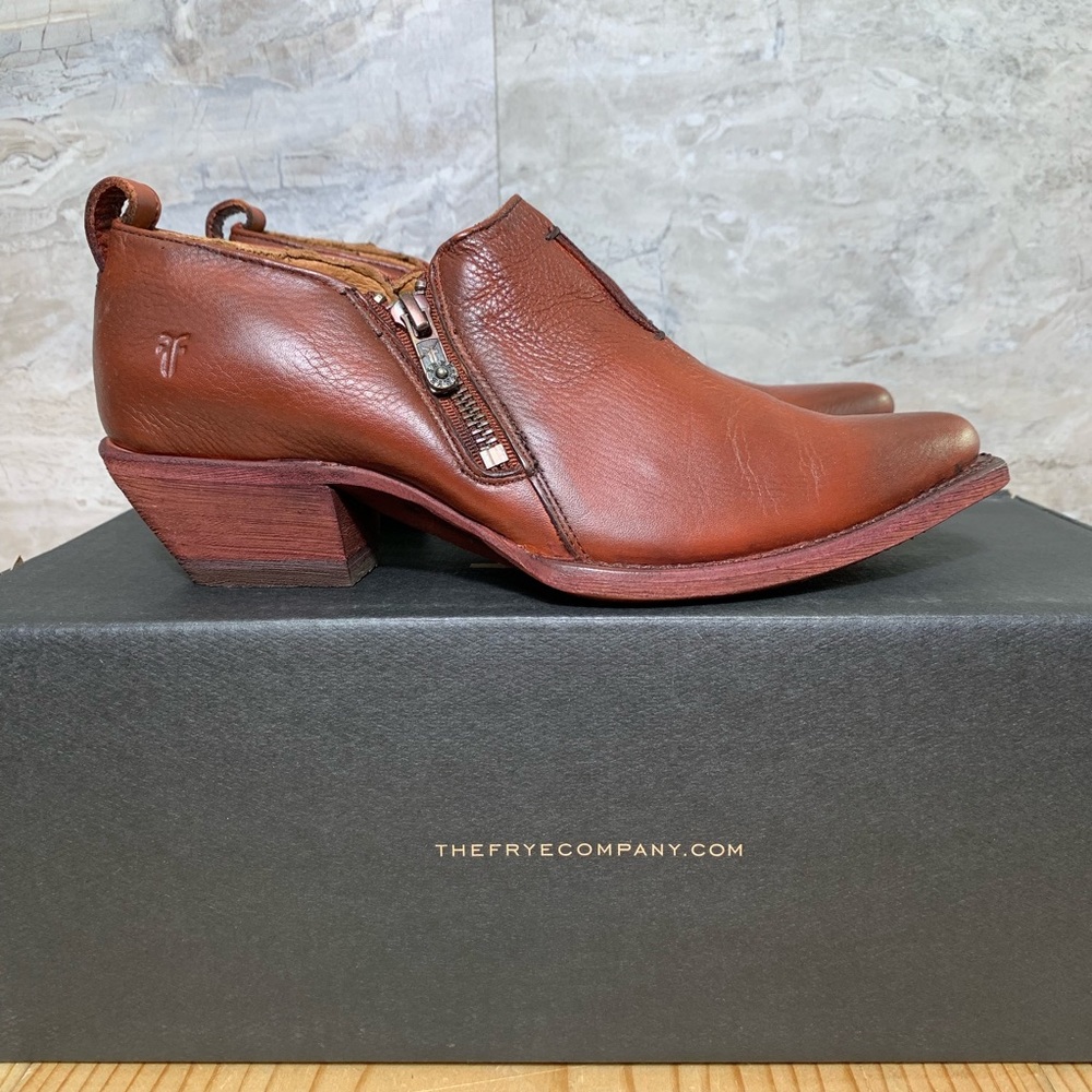 Frye Sacha Moto Shootie Red Clay Boots